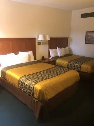 Sunset Inn & Suites