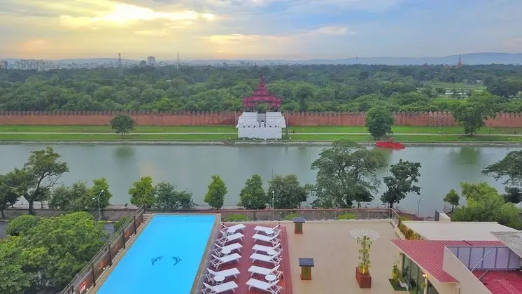 Sunset Palace View Suites