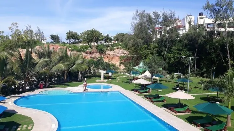 Sunset Paradise Holiday Homes - Havuz