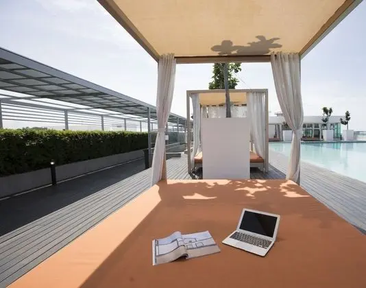 Sunset Rooftop 2 BR Suite - Havuz