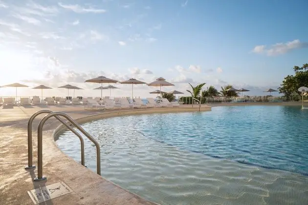 Sunset Royal Beach Resort - Havuz