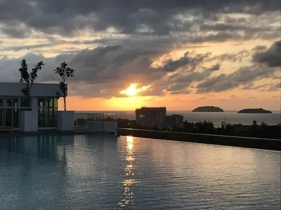 Sunset Seaview Vacation Condos at Infinity Avenue - 1