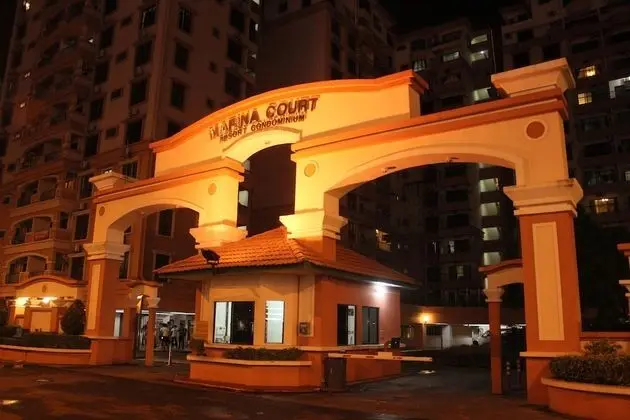 Sunset & Seaview Vacation Condos at Marina Court Resort Condo - Lobi
