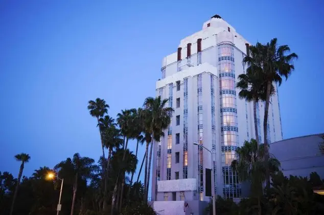 Sunset Tower Hotel