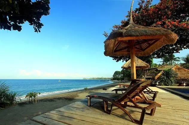 Sunsethouse Lombok - Plaj