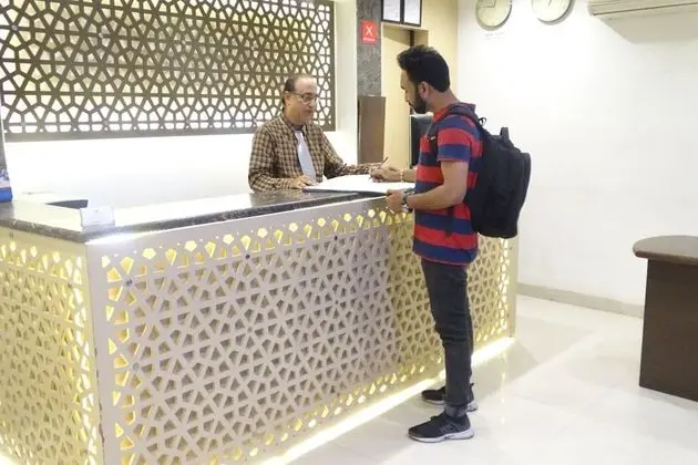 Hotel Sunshine Airport - Lobi