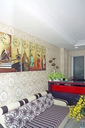 Sunshine Hotel - Lobi