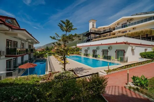 Sunshine Holiday Resort - 3