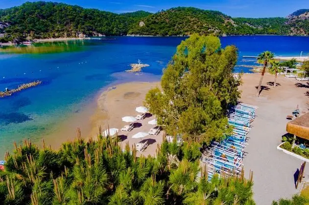 Sunshine Holiday Resort - 4