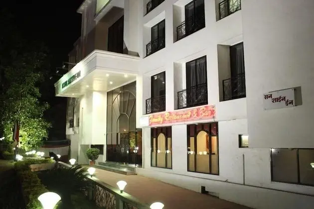 Hotel Sunshine Inn - Dış Mekan