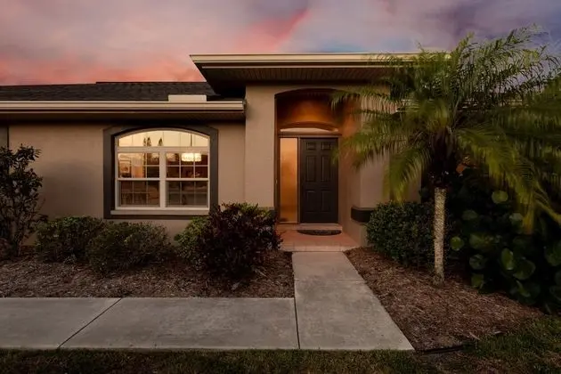 Sunshine Manor ~ Fenced in Backyard ~ Family Home