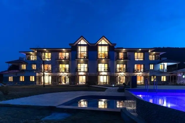 Sunshine Resort Pokhara - Dış Mekan