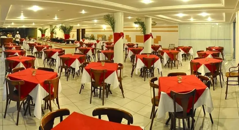 Sunshine Praia Hotel - Yeme / İçme