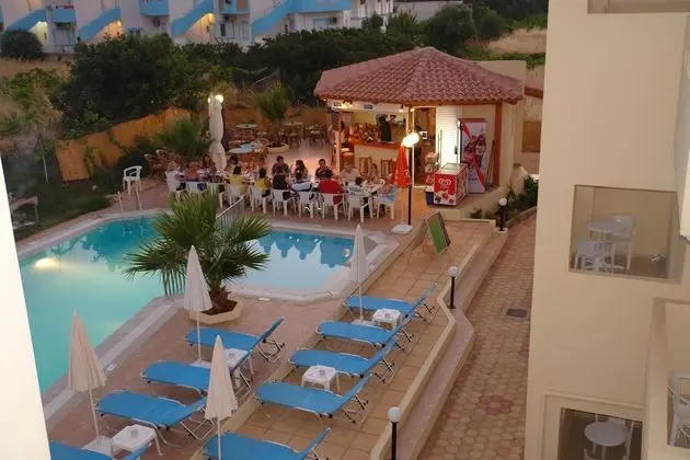 Sunshine Studios & Apartments - Yerinde Yemek
