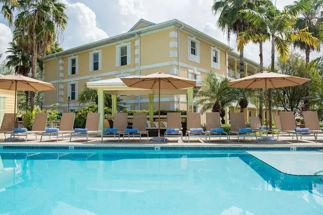 Sunshine Suites Resort