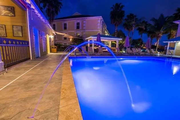 Sunshine Suites Resort - Havuz