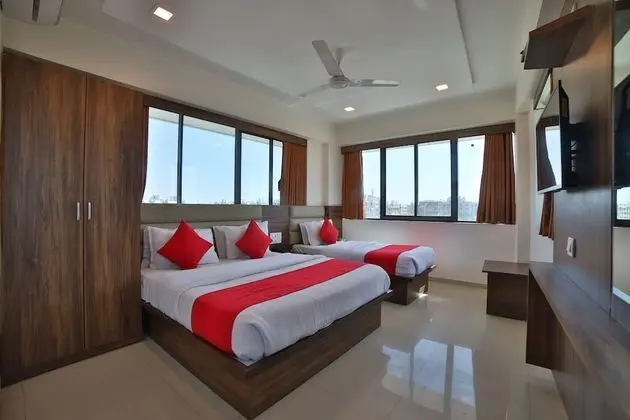 Hotel Sunstar Inn