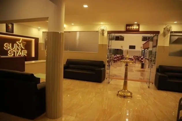Sunstar Residency & Food Plaza Pala - Lobi