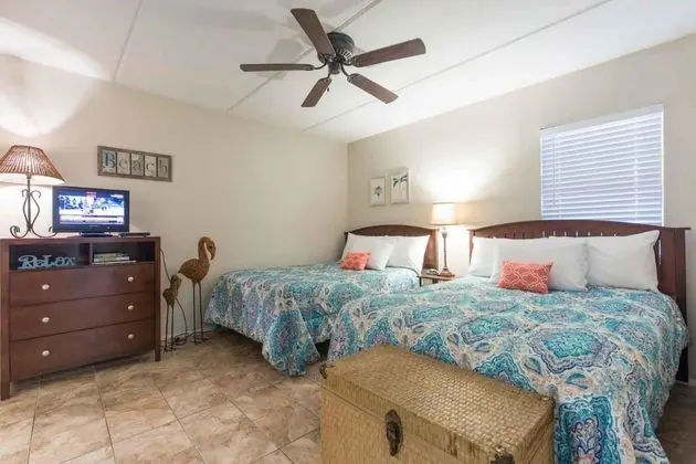 Suntide II Condominium 206 - Oda