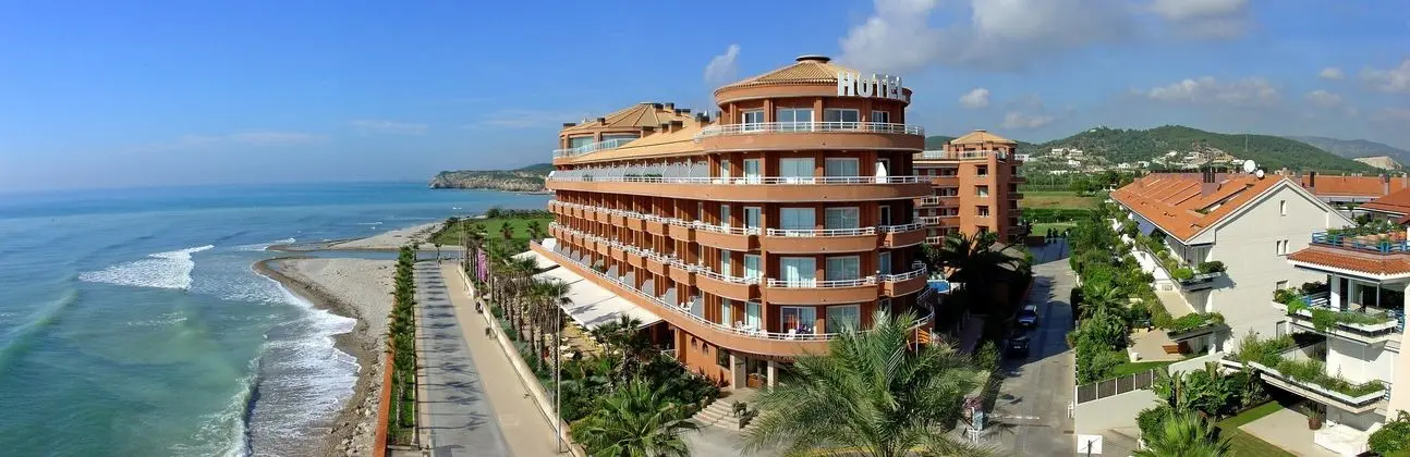 Hotel Sunway Playa Golf & Spa, Sitges - Dış Mekan