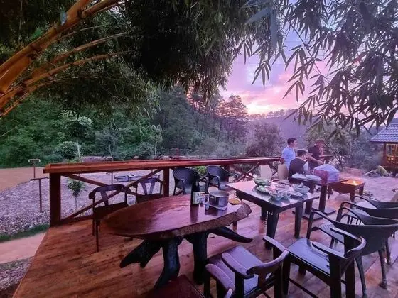 Suoi Thong Dalat - Cottage Resort - Yerinde Yemek