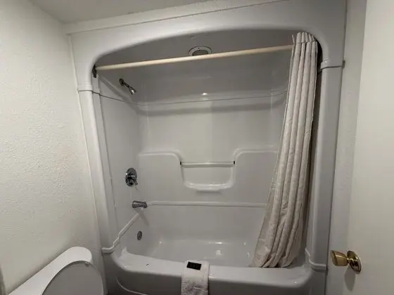 Super 6 Inn & Suites - Banyo Özellikleri