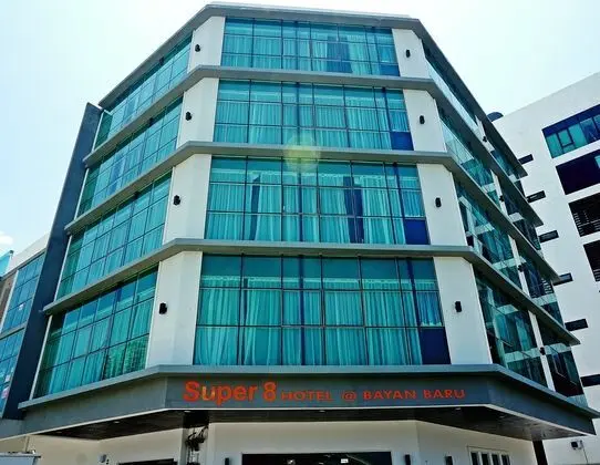 SUPER 8 HOTEL BAYAN BARU