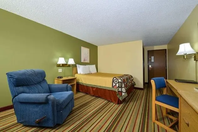 Super 8 by Wyndham Minot Airport - Genel
