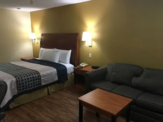Super 8 Motel - Navasota