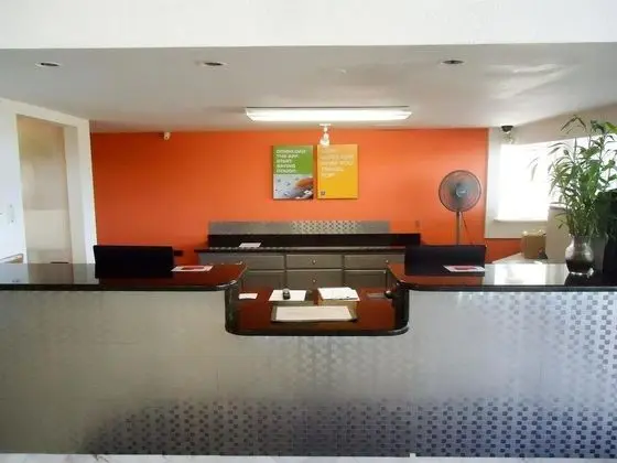 Super 8 Motel - Speedway - Genel