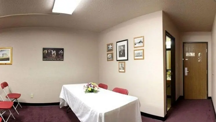 Super 8 by Wyndham Abilene KS