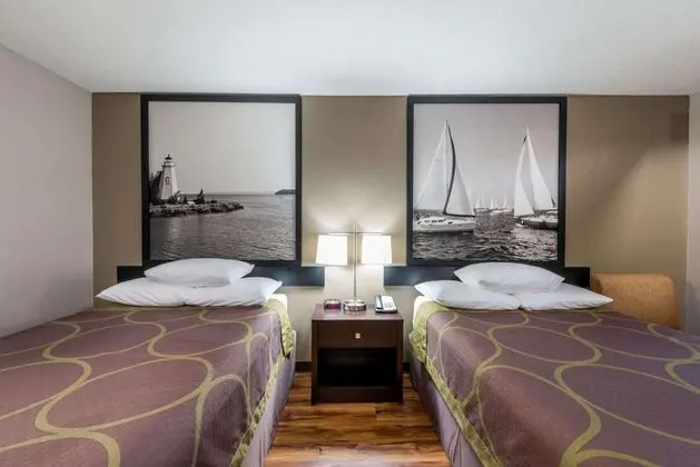 Super 8 by Wyndham Alexander City