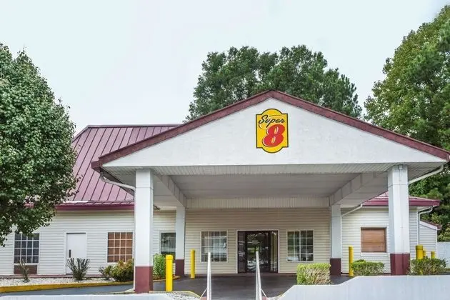 Super 8 by Wyndham Atlanta Northeast GA - Genel