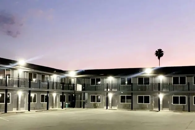 Super 8 by Wyndham Bakersfield Ca