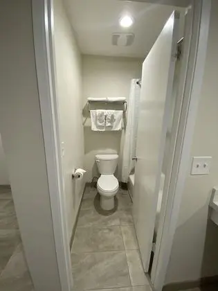 Super 8 by Wyndham Bakersfield Ca - Banyo Tipleri