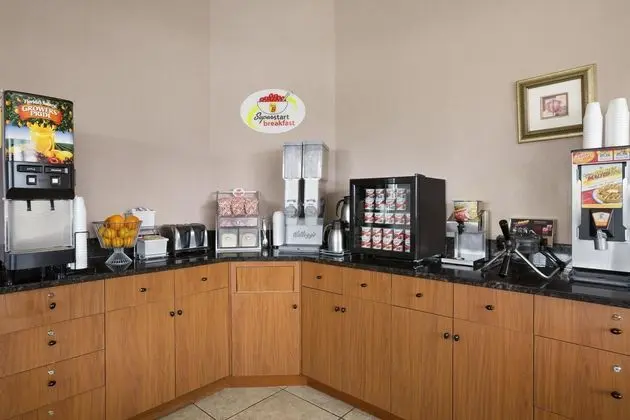 Super 8 by Wyndham Bellingham Airport/Ferndale - Yerinde Yemek