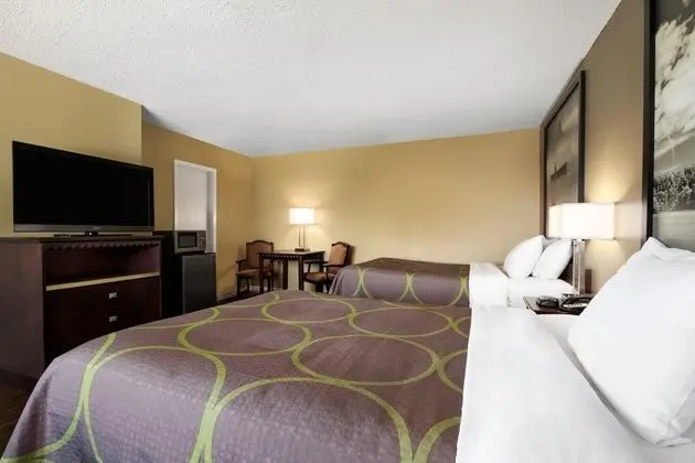 Super 8 by Wyndham Brockville
