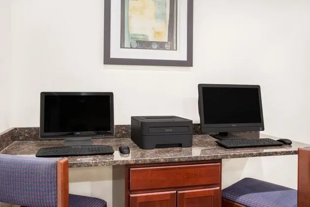 Super 8 by Wyndham Cedar Falls