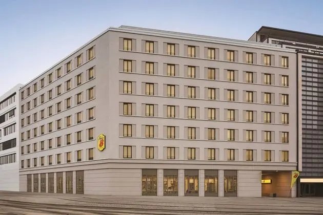 Super 8 by Wyndham Chemnitz - Dış Mekan