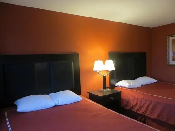 Super 8 by Wyndham Chicago Northlake O'Hare South