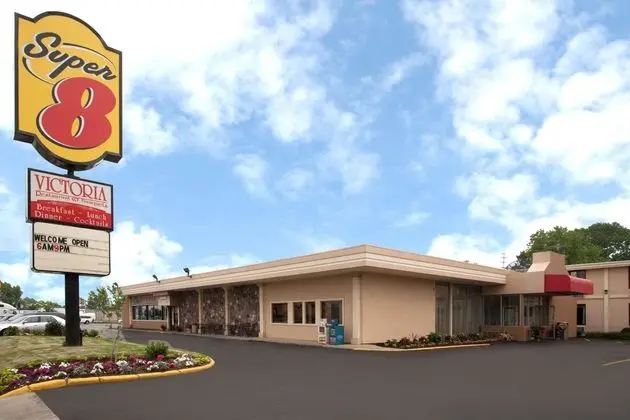 Super 8 by Wyndham Chicago Northlake O'Hare South - Dış Mekan