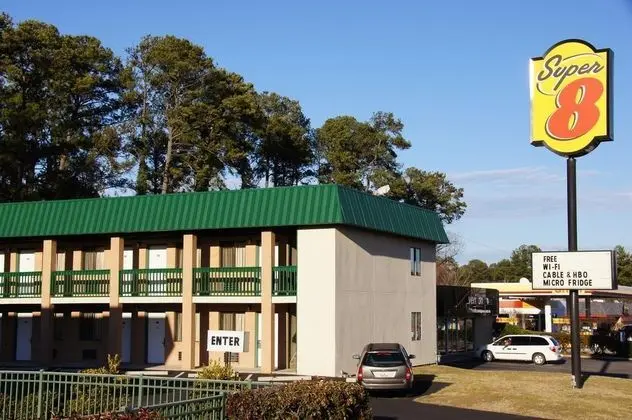 Super 8 by Wyndham Columbia/Ft. Jackson SC