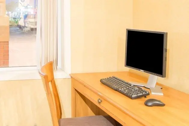 Super 8 by Wyndham Cornwall