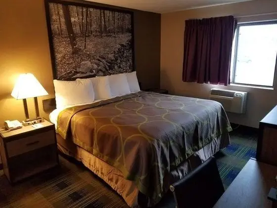 Super 8 by Wyndham Cromwell/Middletown