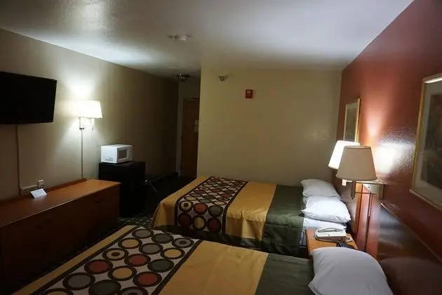 Super 8 by Wyndham Crossville TN