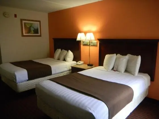 Super 8 by Wyndham Dandridge