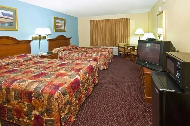 Super 8 by Wyndham Dania/Fort Lauderdale Arpt