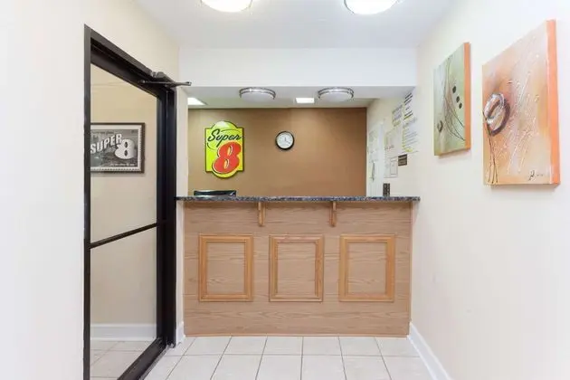 Super 8 by Wyndham Decatur/Dntn/Atlanta Area - Lobi