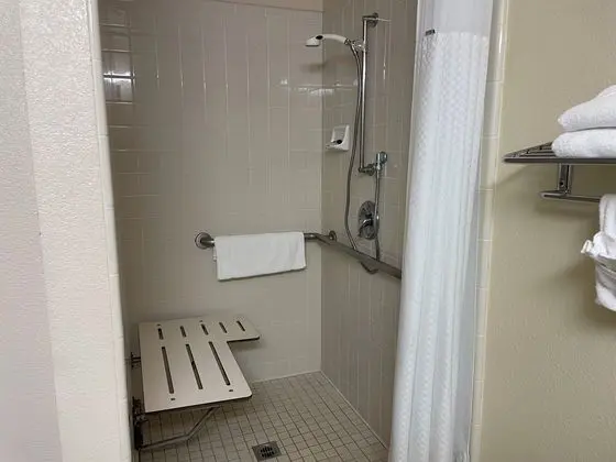 Super 8 by Wyndham Dixon/UC Davis - Banyo Özellikleri