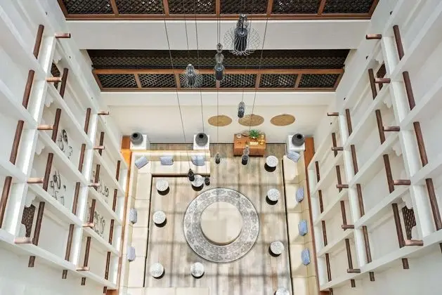 Super 8 by Wyndham Dubai Deira - Lobi